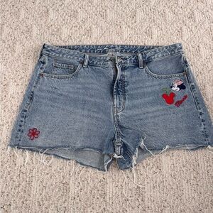 Disney x Old Navy Minnie Mouse High Rise Secret Smooth Pocket Denim Shorts